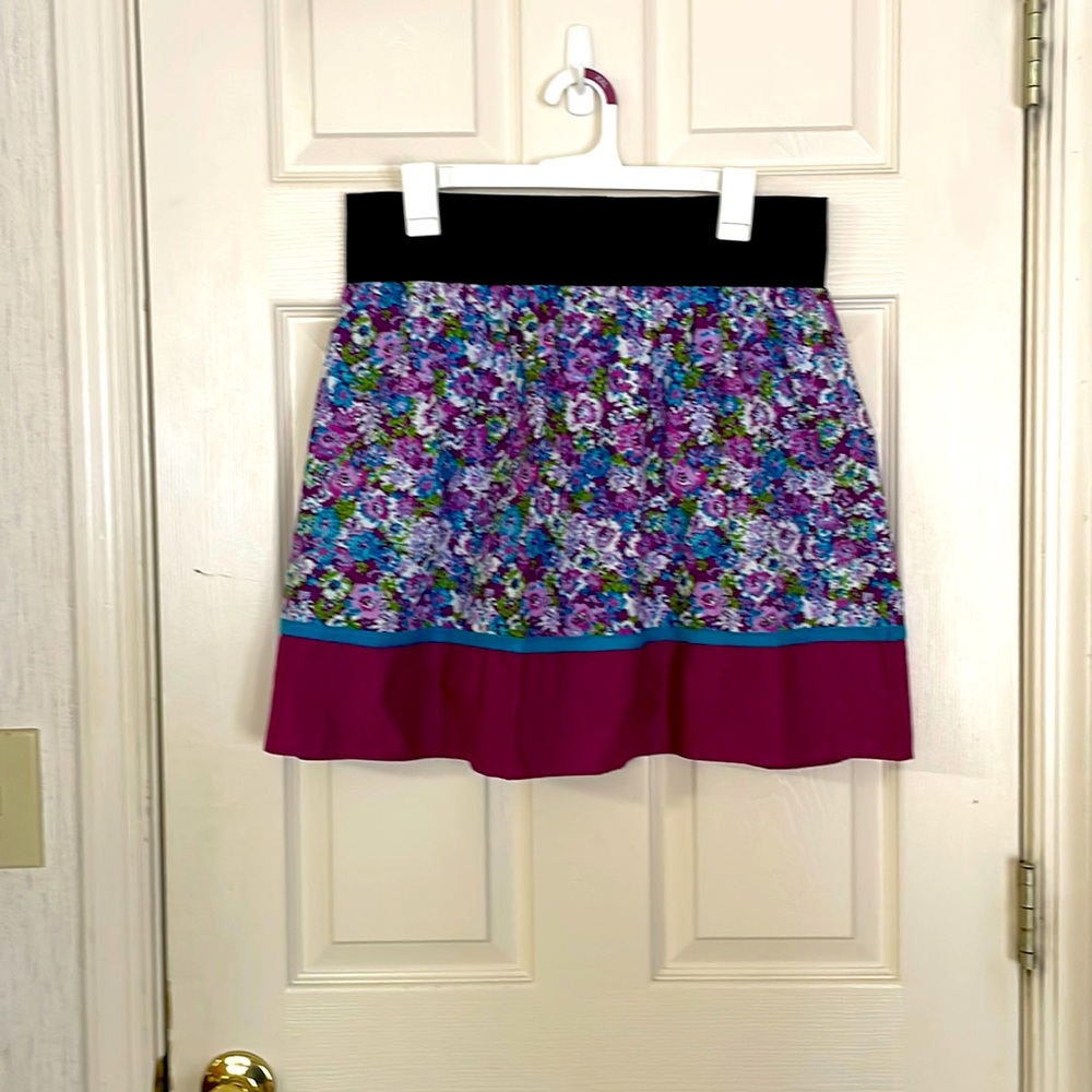 Floral Skirt with elastic waistband and pockets
